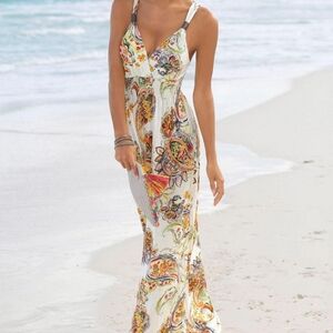 Sleeveless maxi dress